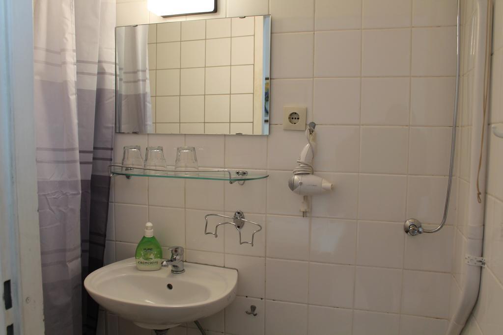 Waizenegger Am Kurfuerstendamm